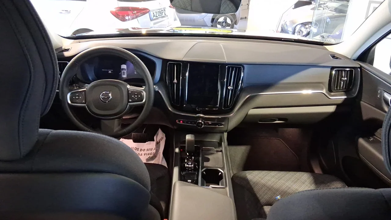 Volvo XC60 T6 Core 1