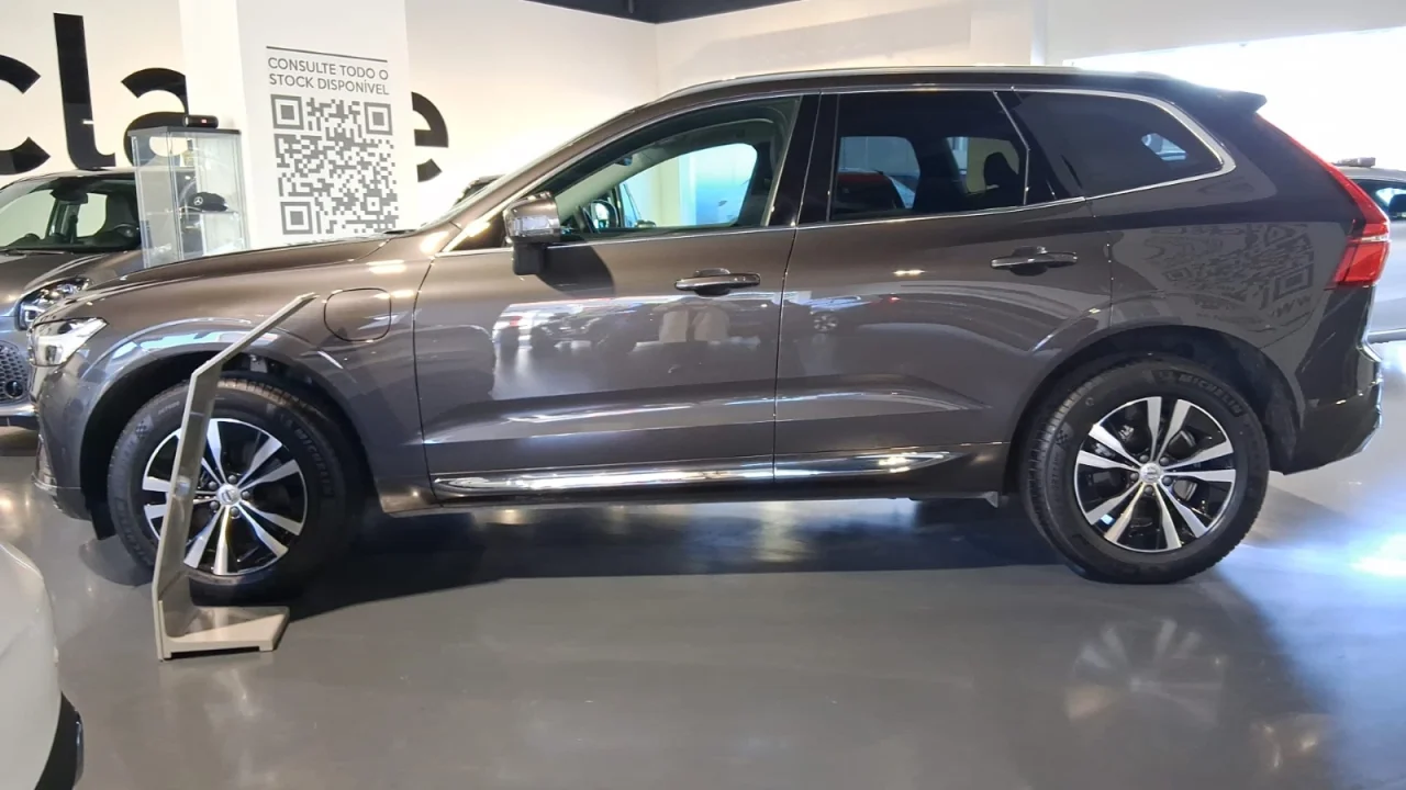 Volvo XC60 T6 Core 3