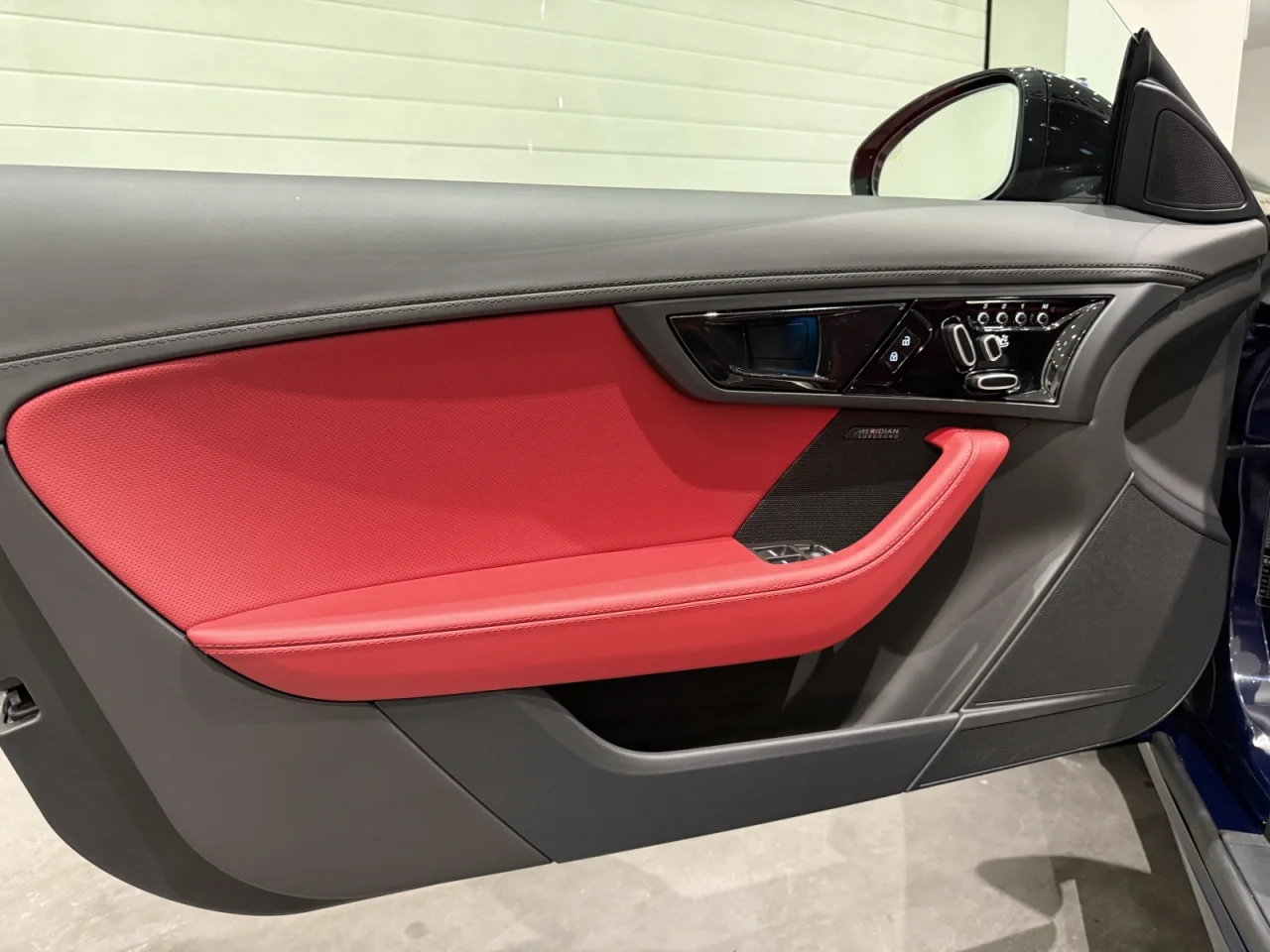 Jaguar F-Type 5.0 V8 S/C R75 AWD 9