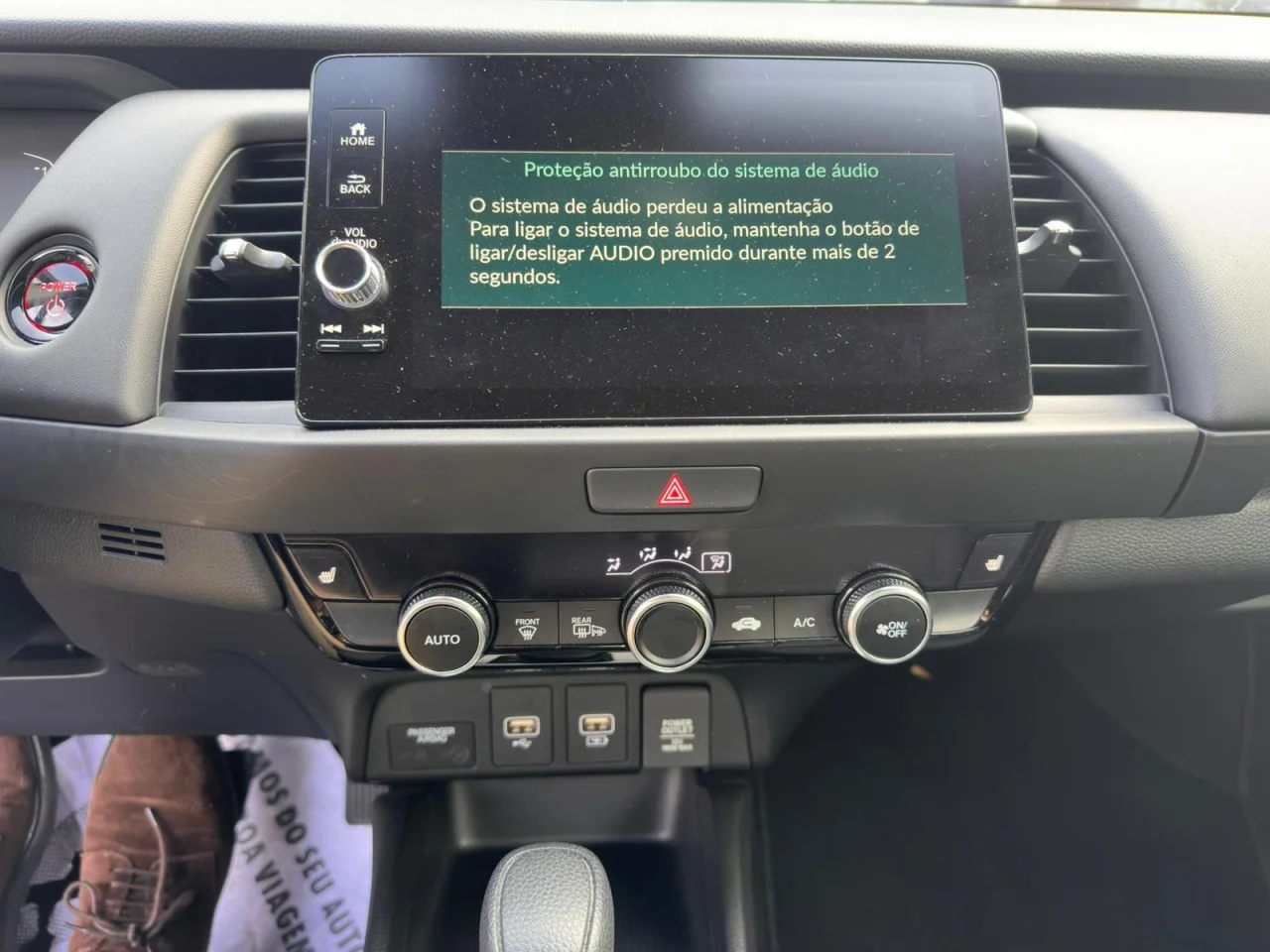 Honda Jazz Elegance 1.5 HEV 4