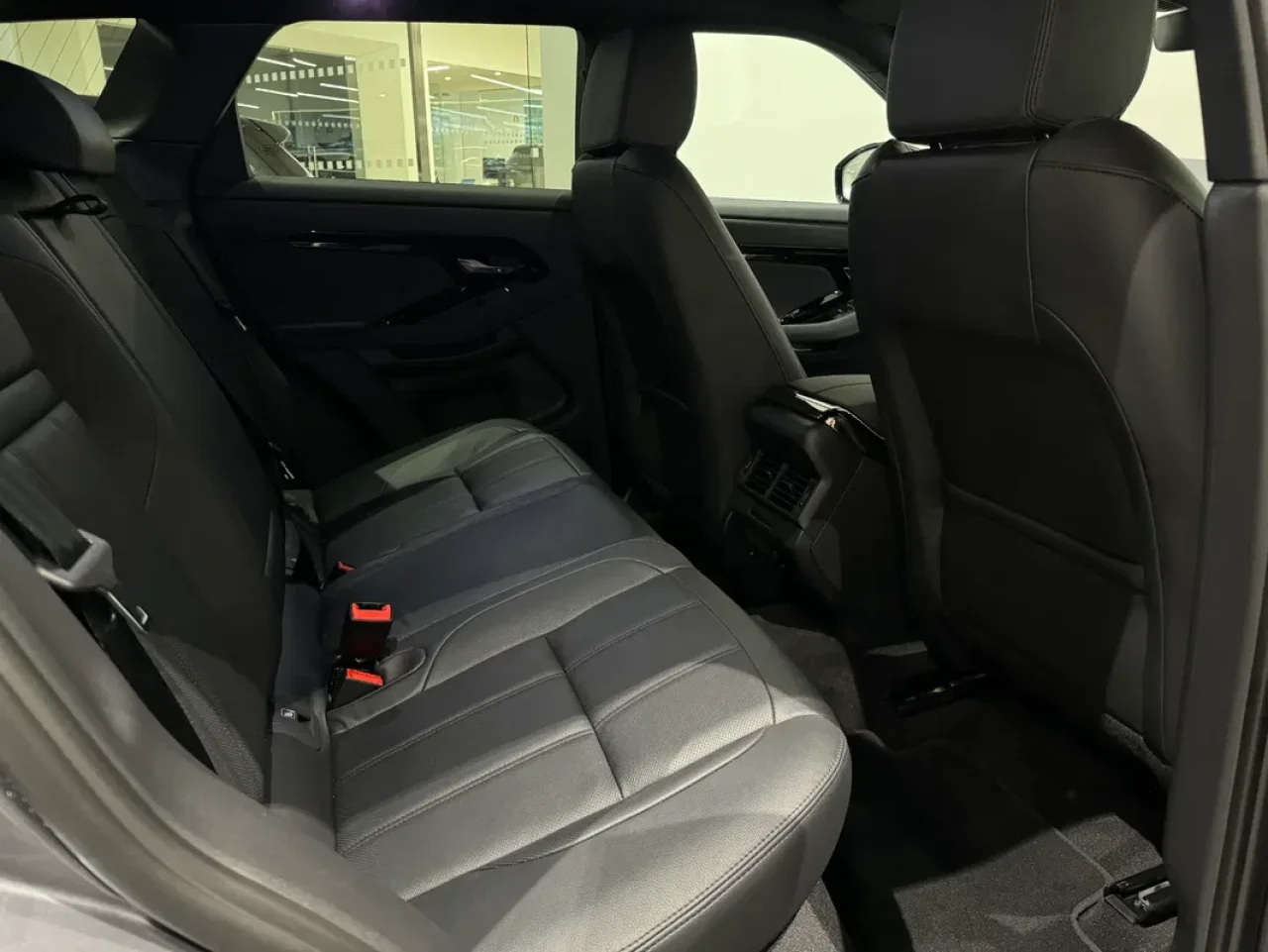 Land Rover Range Rover Evoque 1.5 P270e AWD S 5