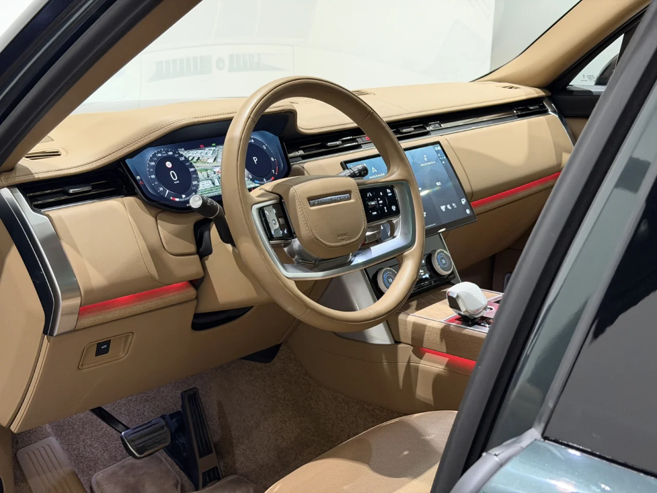 Land Rover Range Rover 4.4 P530 LWB SV 1