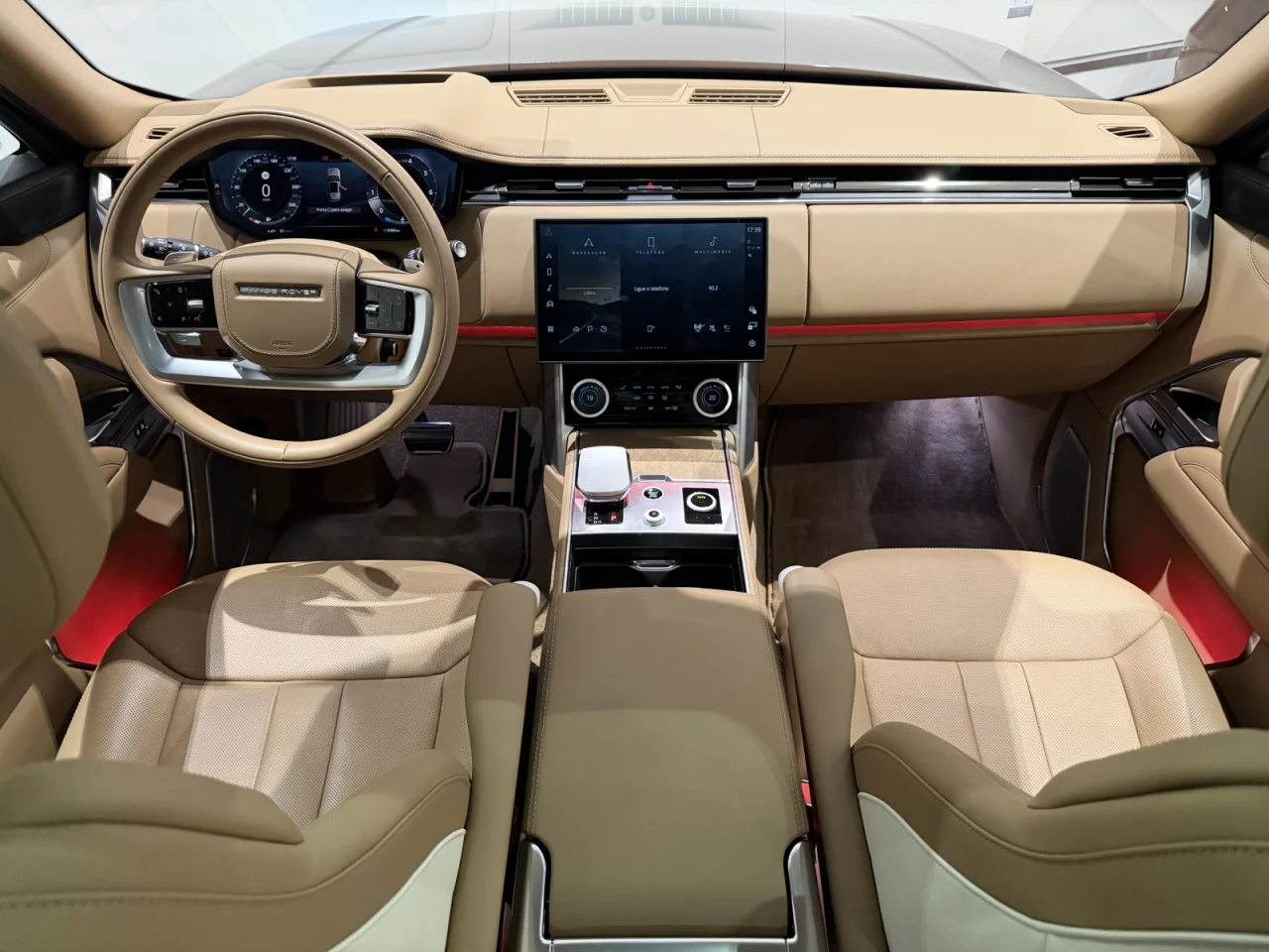 Land Rover Range Rover 4.4 P530 LWB SV 3