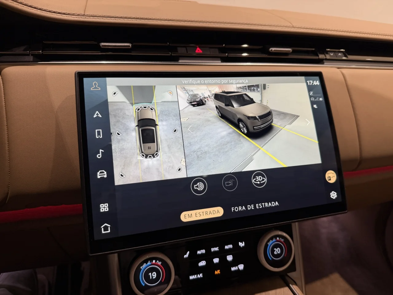 Land Rover Range Rover 4.4 P530 LWB SV 8