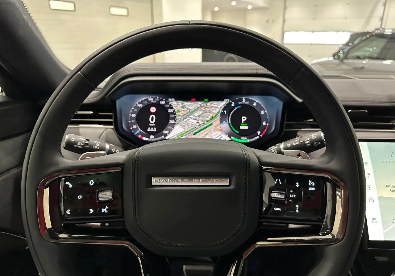 Land Rover Range Rover Sport 3.0 P440e Dynamic HSE 10