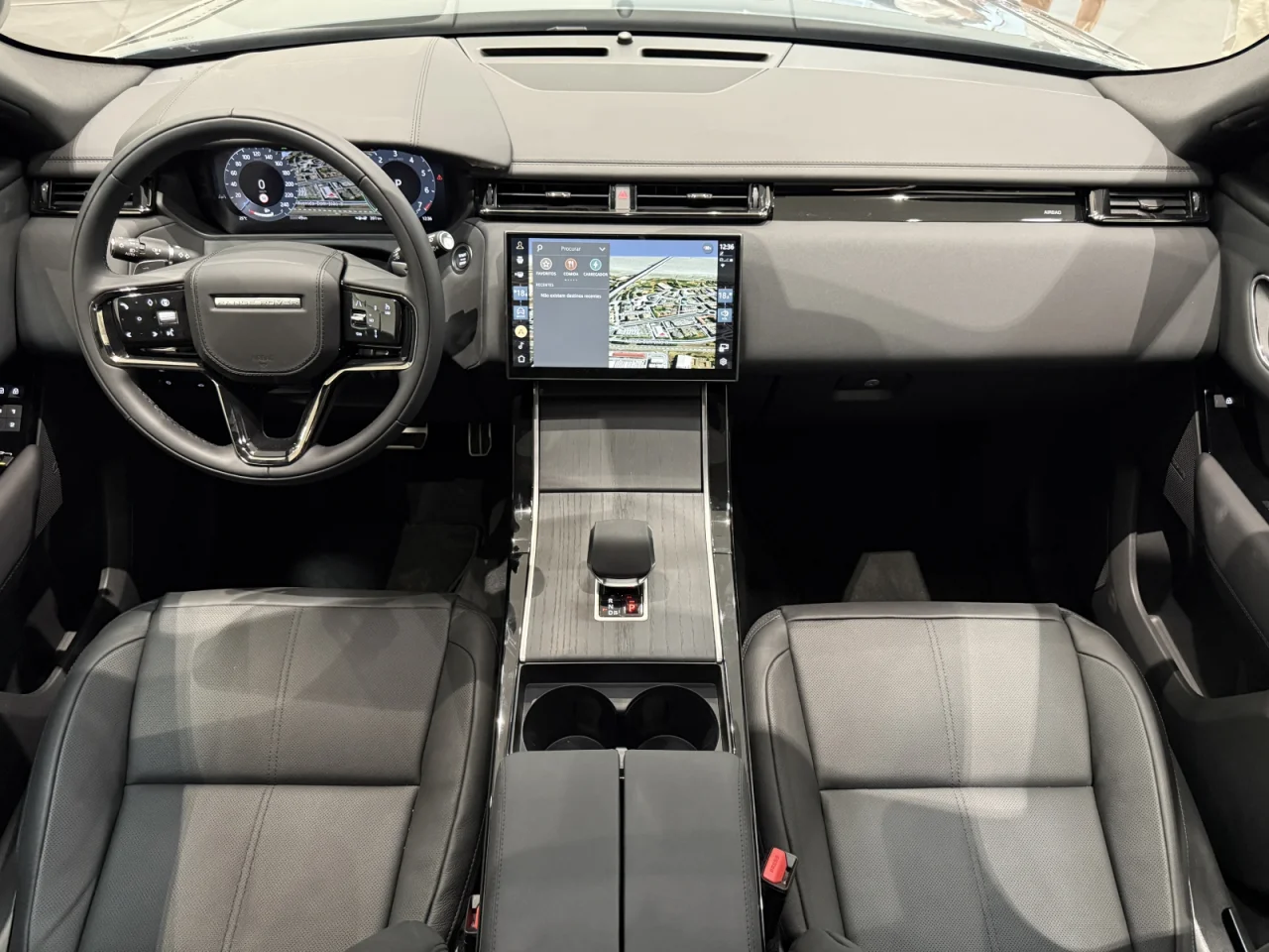 Land Rover Range Rover Velar 2.0 P400e AWD Dynamic SE 3