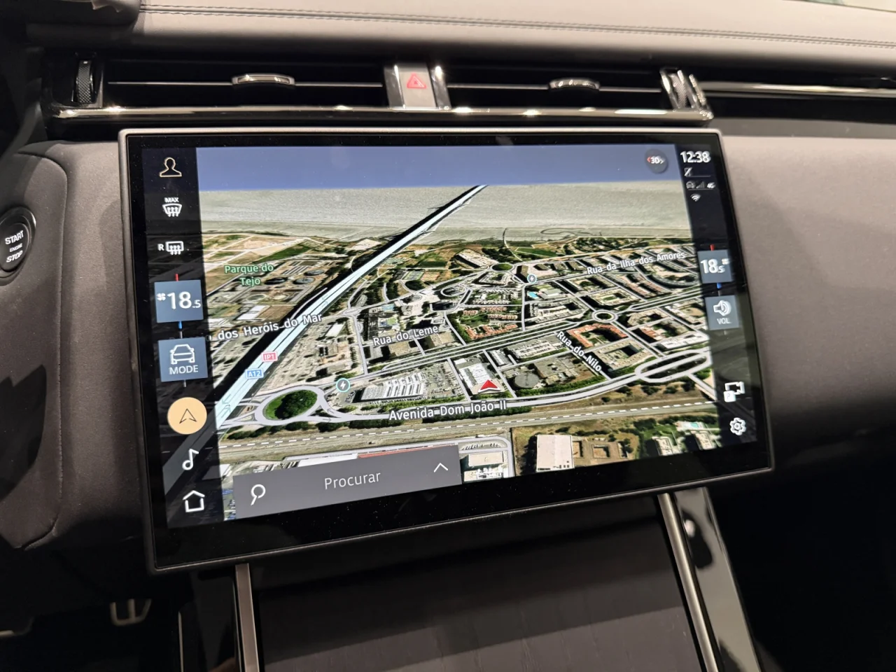 Land Rover Range Rover Velar 2.0 P400e AWD Dynamic SE 12