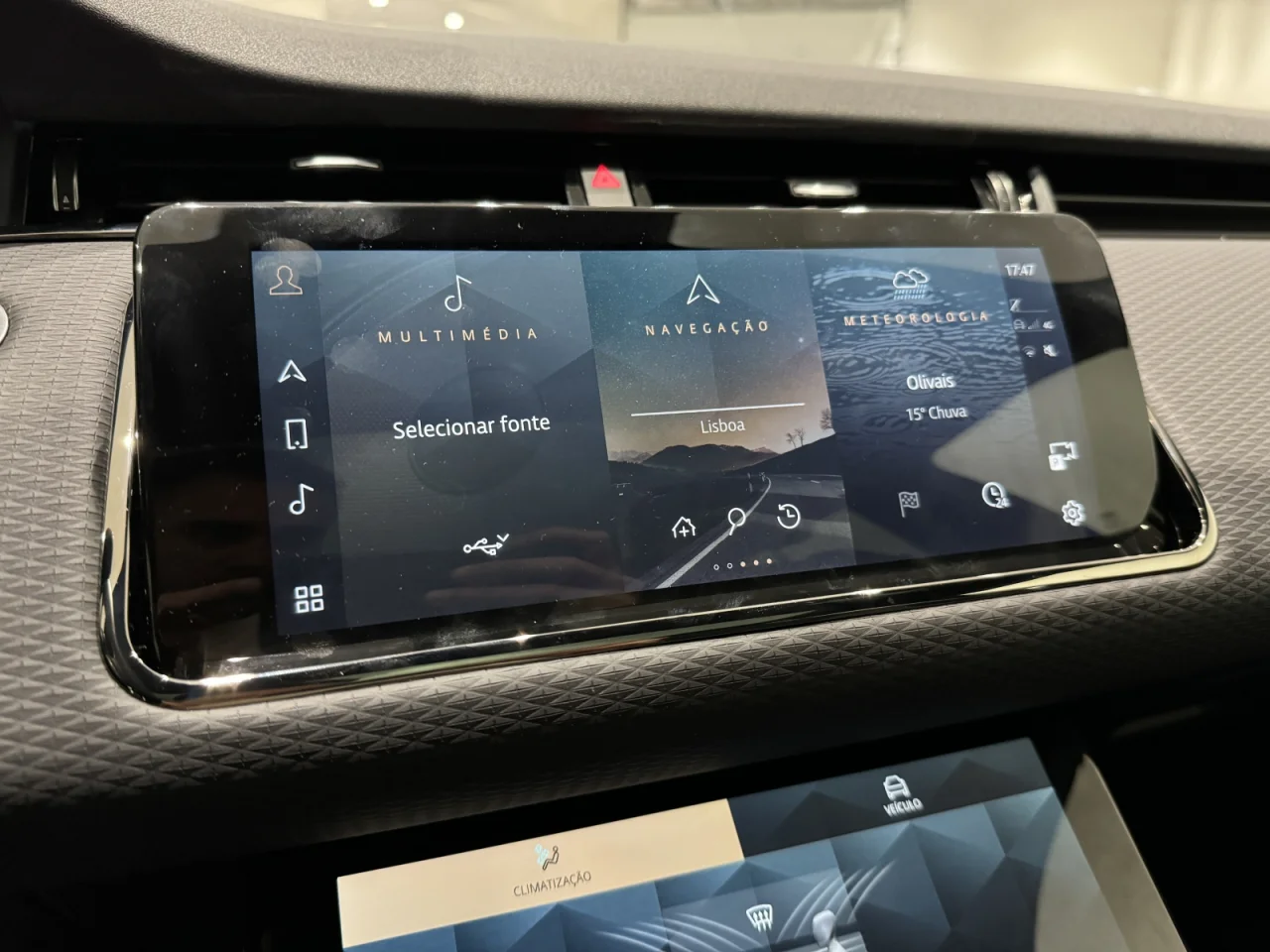 Land Rover Evoque R- Dynamic S 6