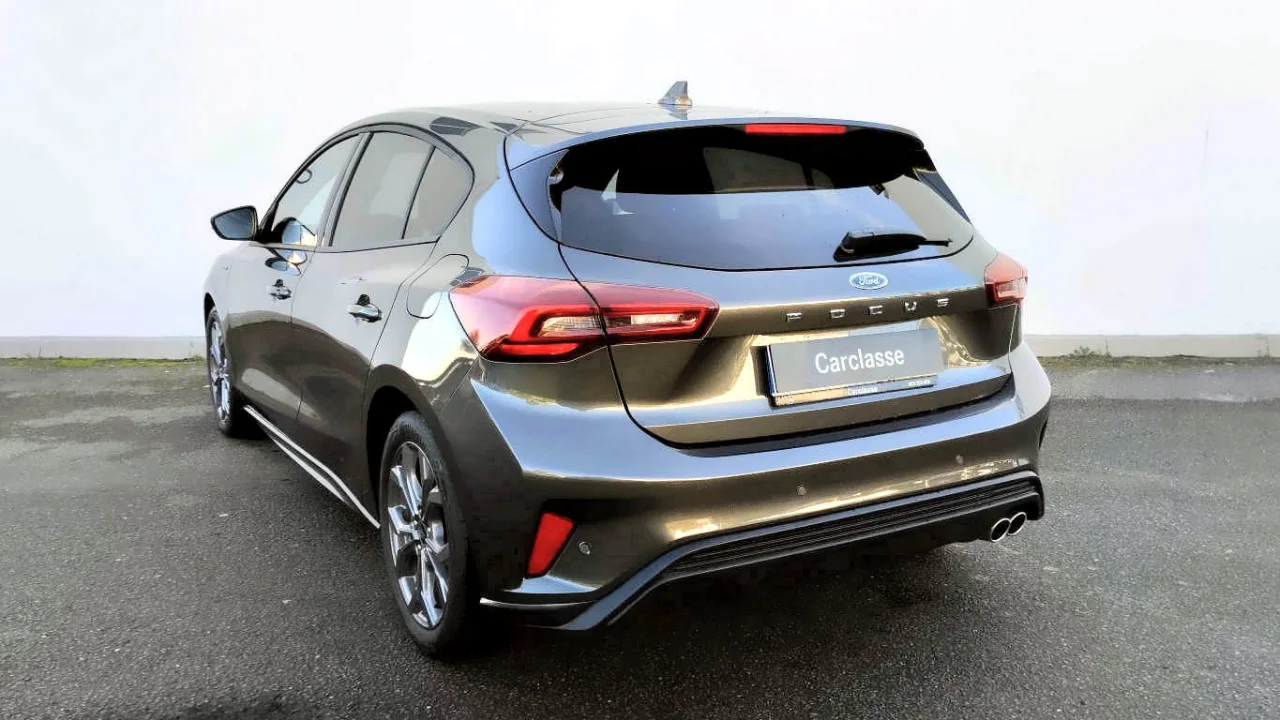 Ford Focus St Line 1.5 Ecoblue - Caixa Automática 9