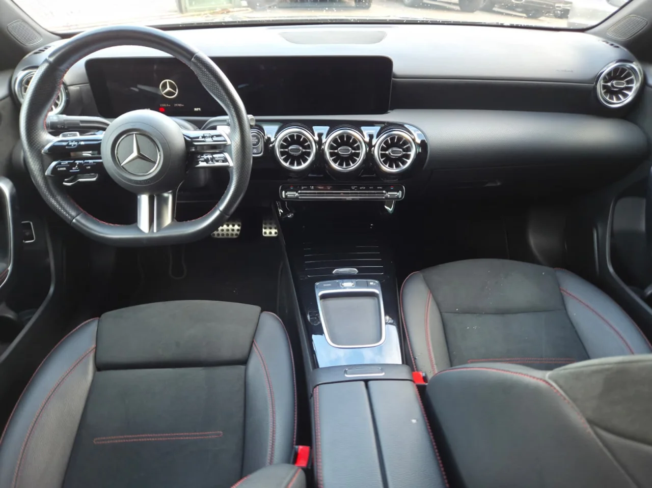 Mercedes Classe A 200 AMG Advanced Plus Limousine 2