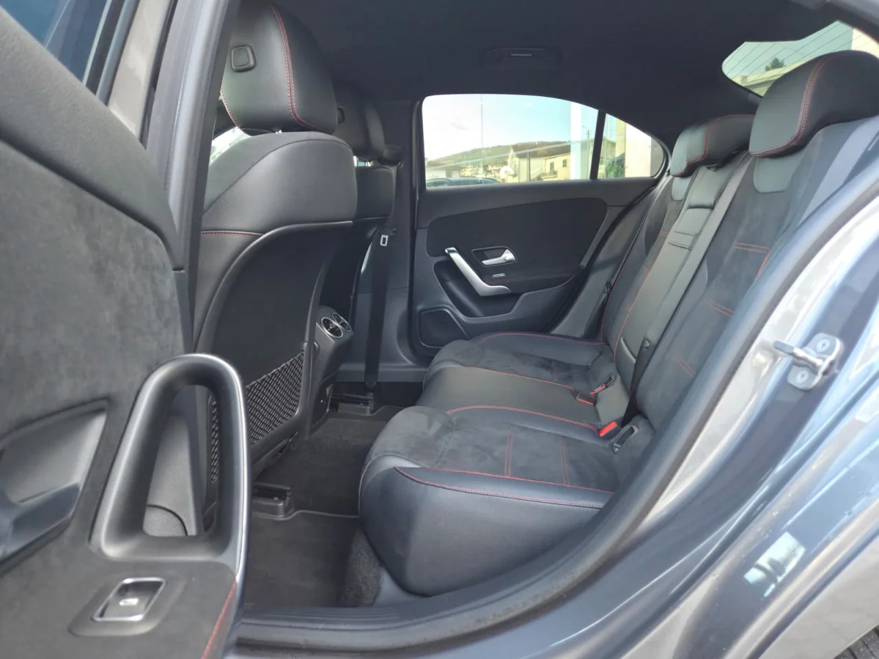 Mercedes Classe A 200 AMG Advanced Plus Limousine 4