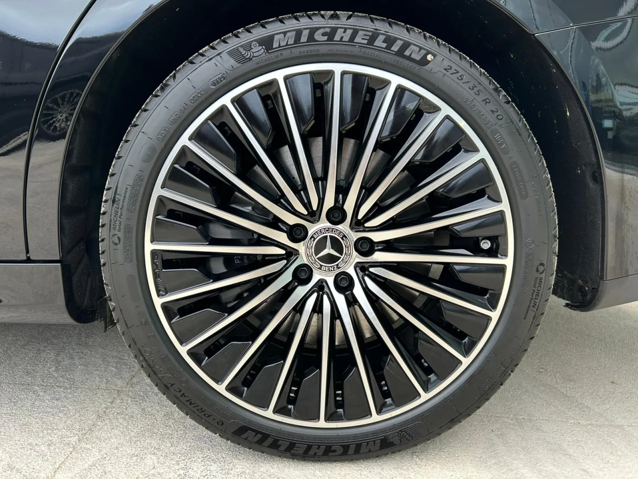 Mercedes Classe E 300de AMG Advanced Limousine 11