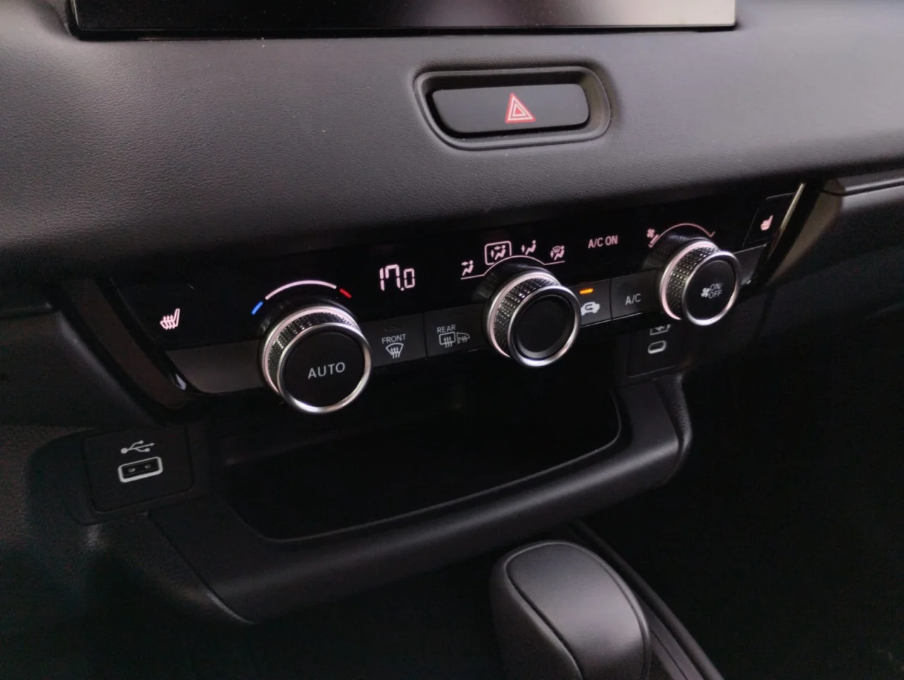 Honda HR-V Elegance 1.5 HEV 11