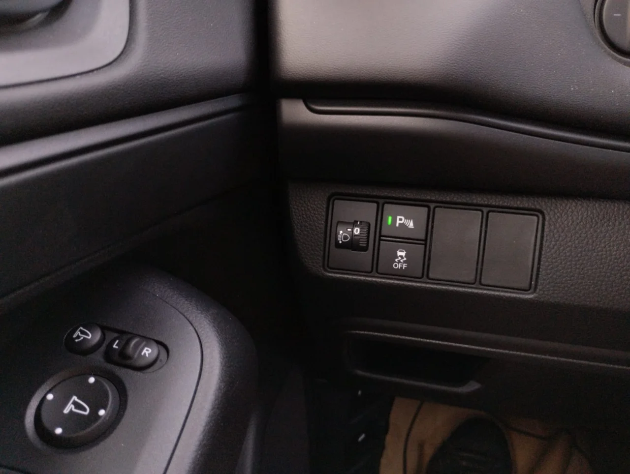 Honda HR-V Elegance 1.5 HEV 13