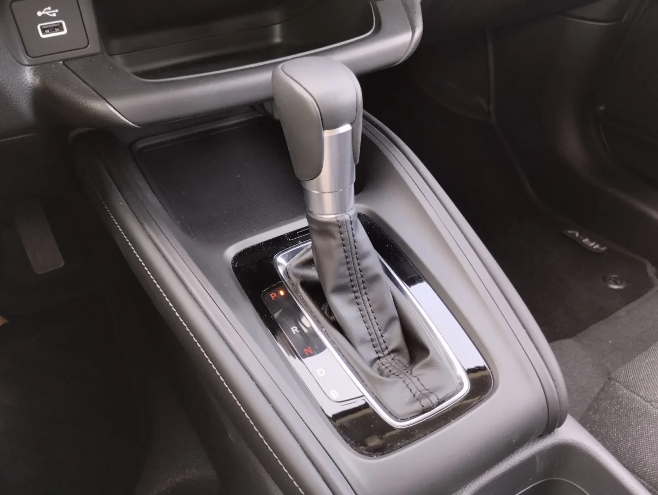 Honda HR-V Elegance 1.5 HEV 16