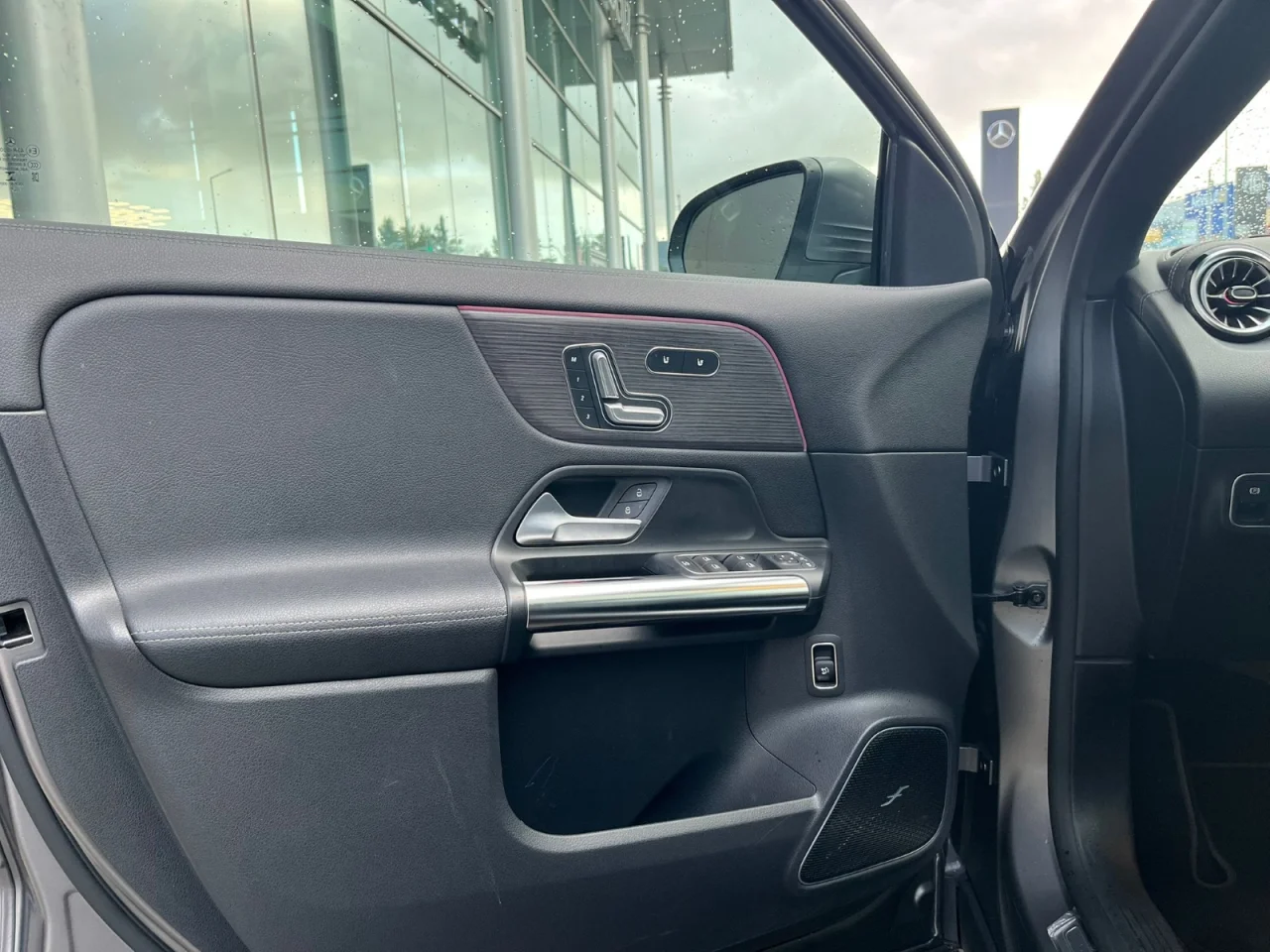 Mercedes EQA 250 AMG 2