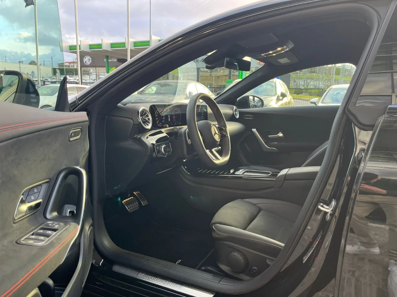 Mercedes Classe CLA 180d Shooting Brake AMG Advanced 1