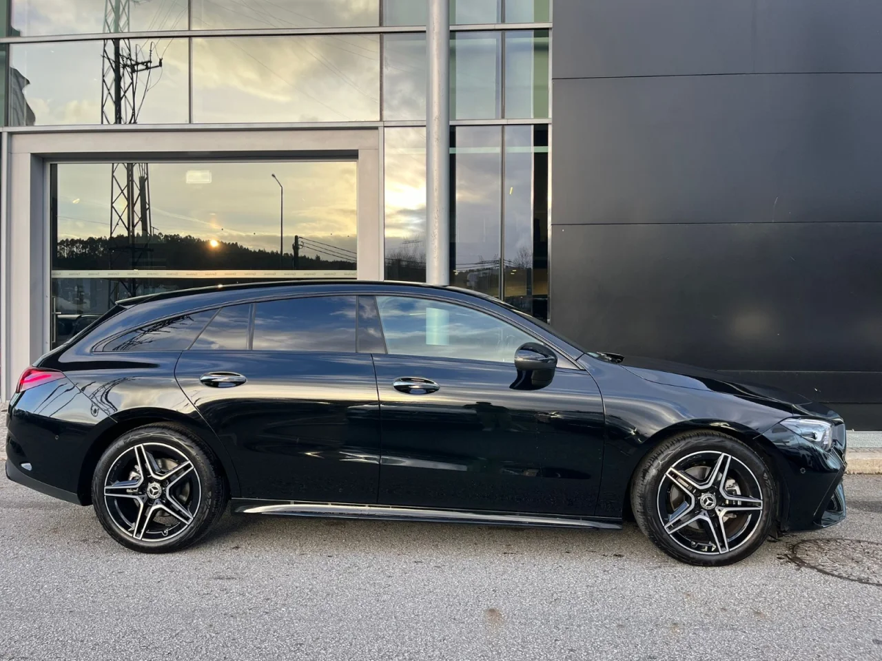 Mercedes Classe CLA 180d Shooting Brake AMG Advanced 10