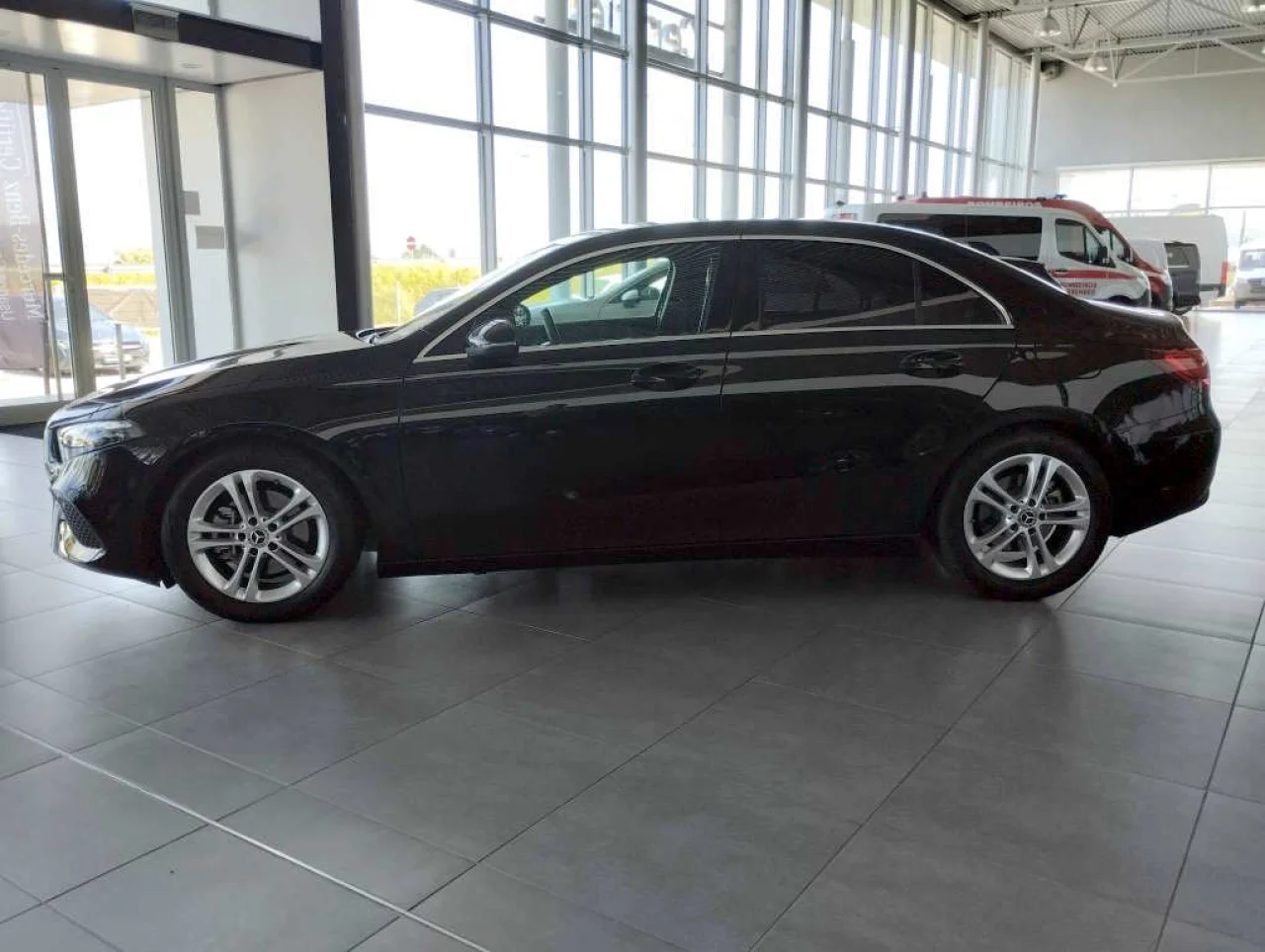 Mercedes Classe A 200 Progresssive Advanced Limousine 12