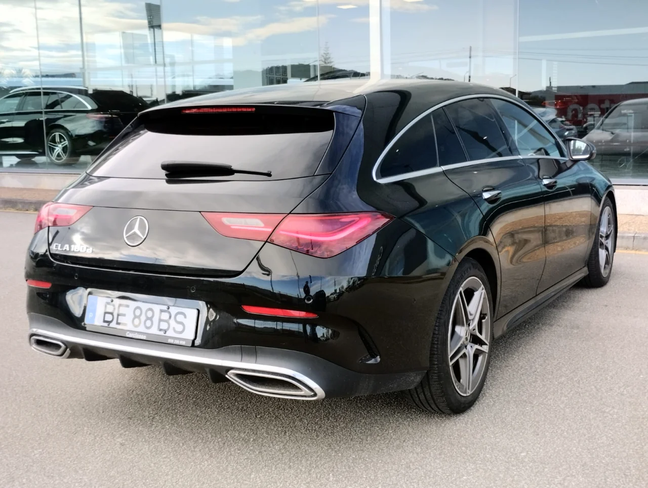 Mercedes Classe CLA 180d Shooting AMG Premium 9