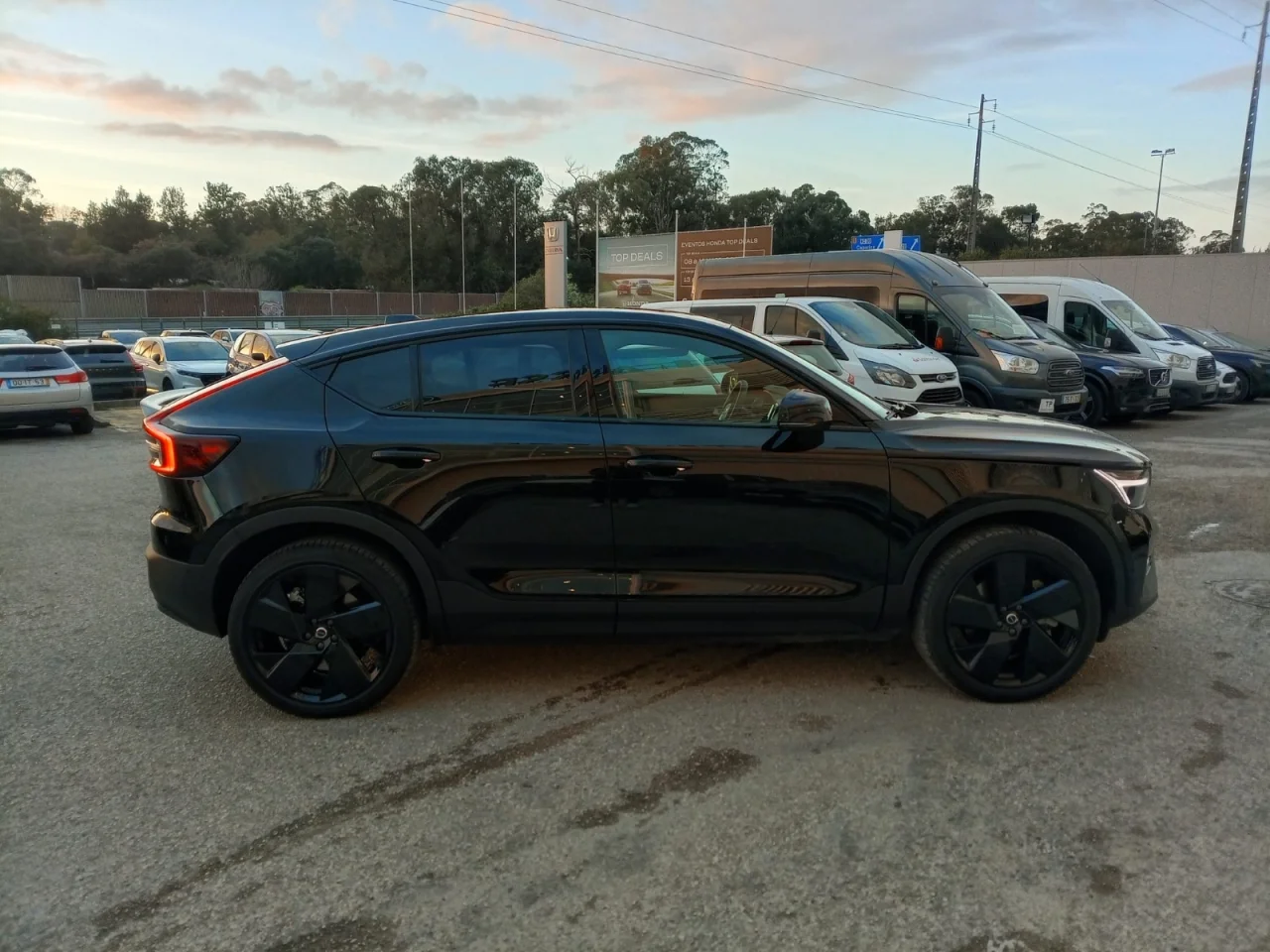 Volvo EC40 Black Edition Single Motor Extended Range 9