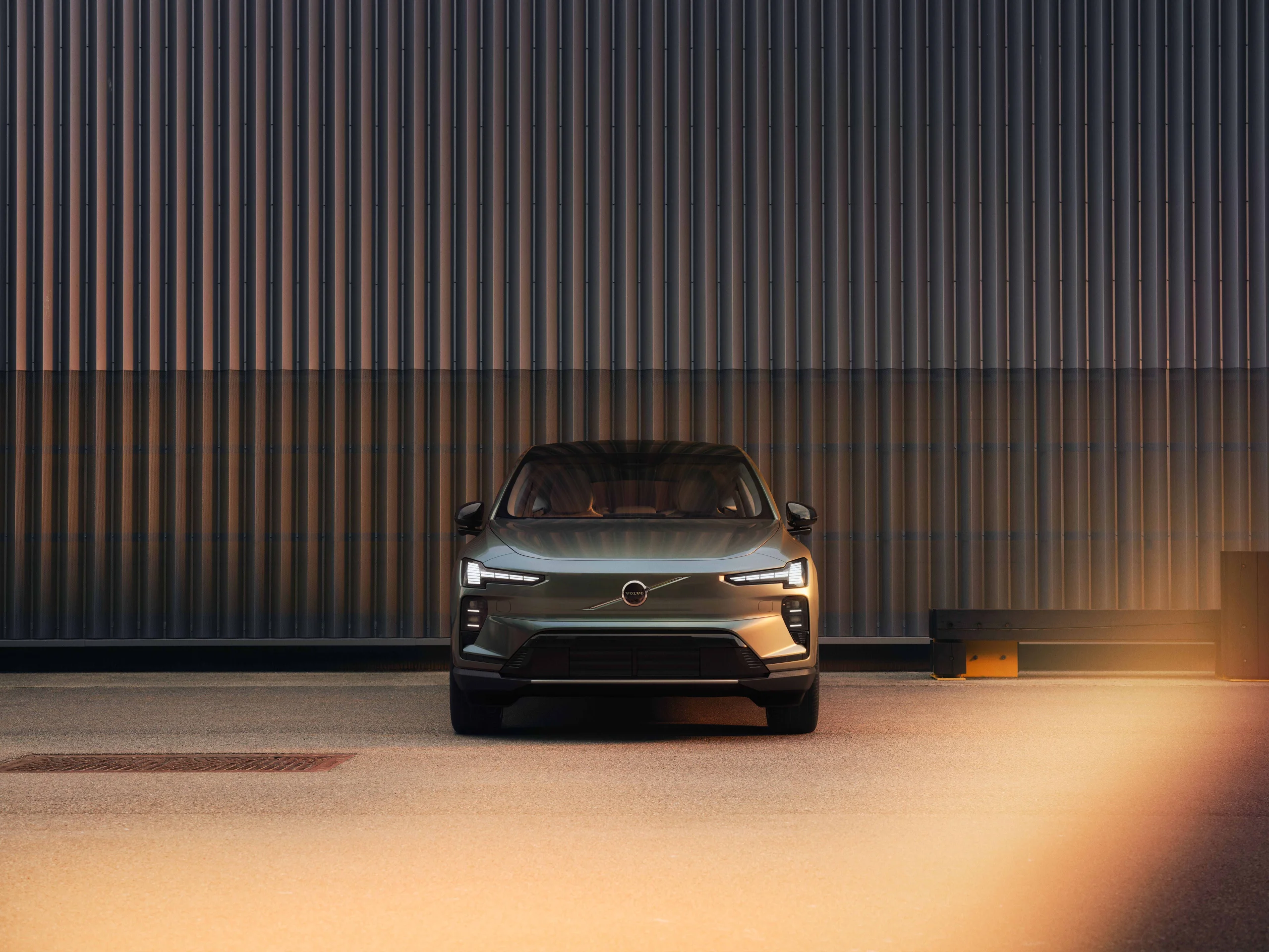 Novo Volvo EX60 100% Elétrico