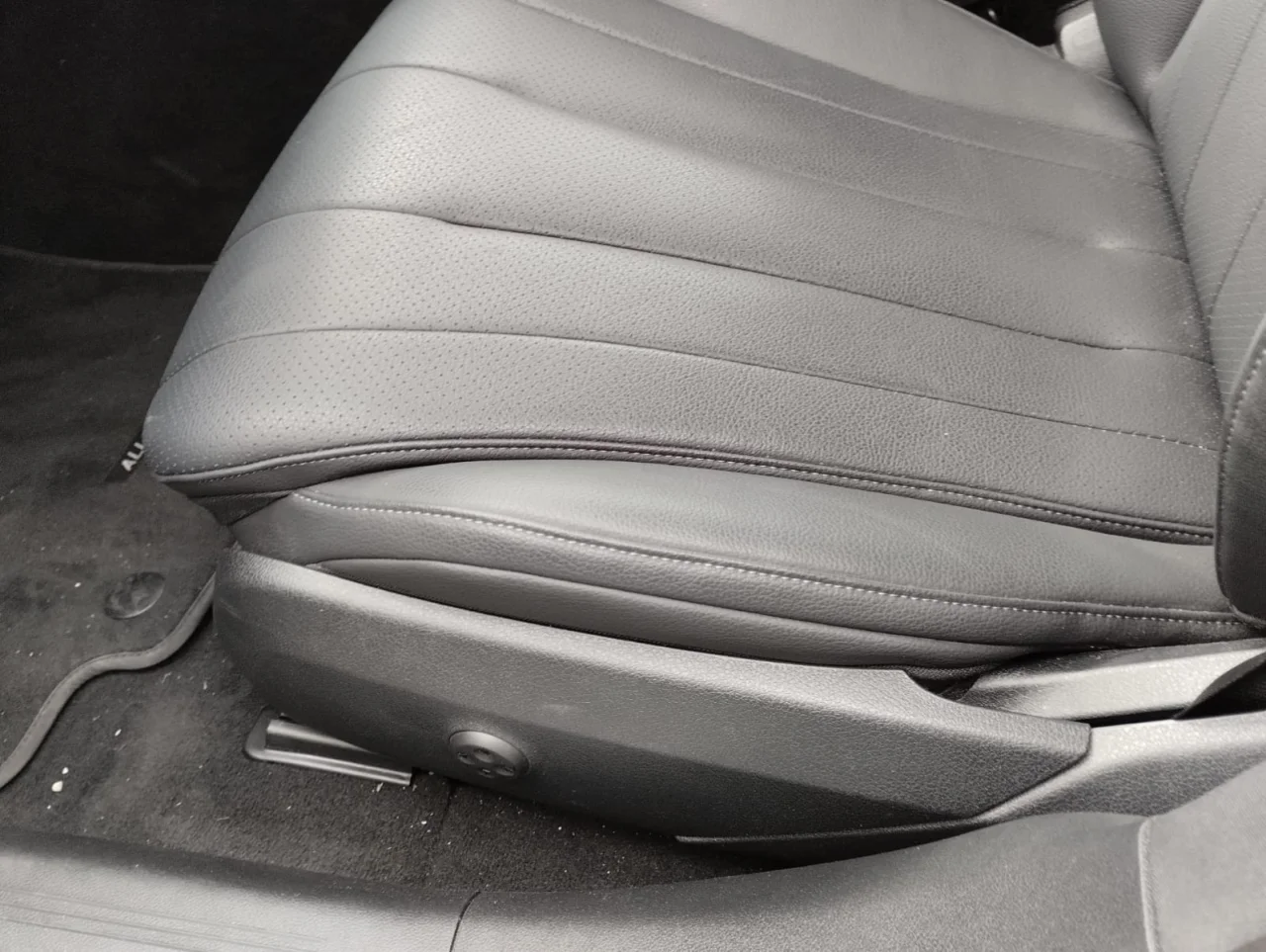 Mercedes Classe E 300de Station All Terrain Avantgarde Premium 8