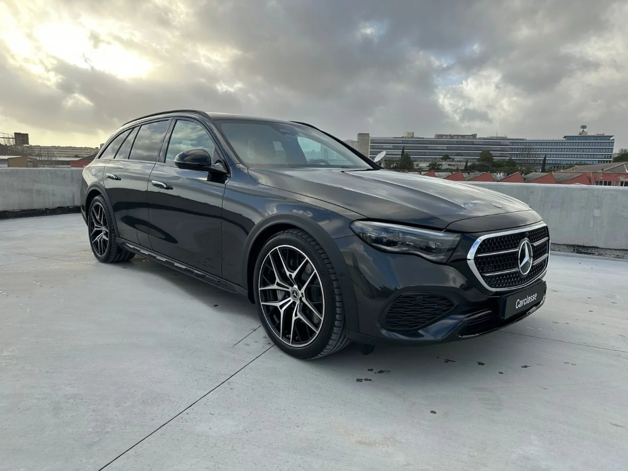 Mercedes Classe E 300de Station All terrain Avantgarde Premium 13