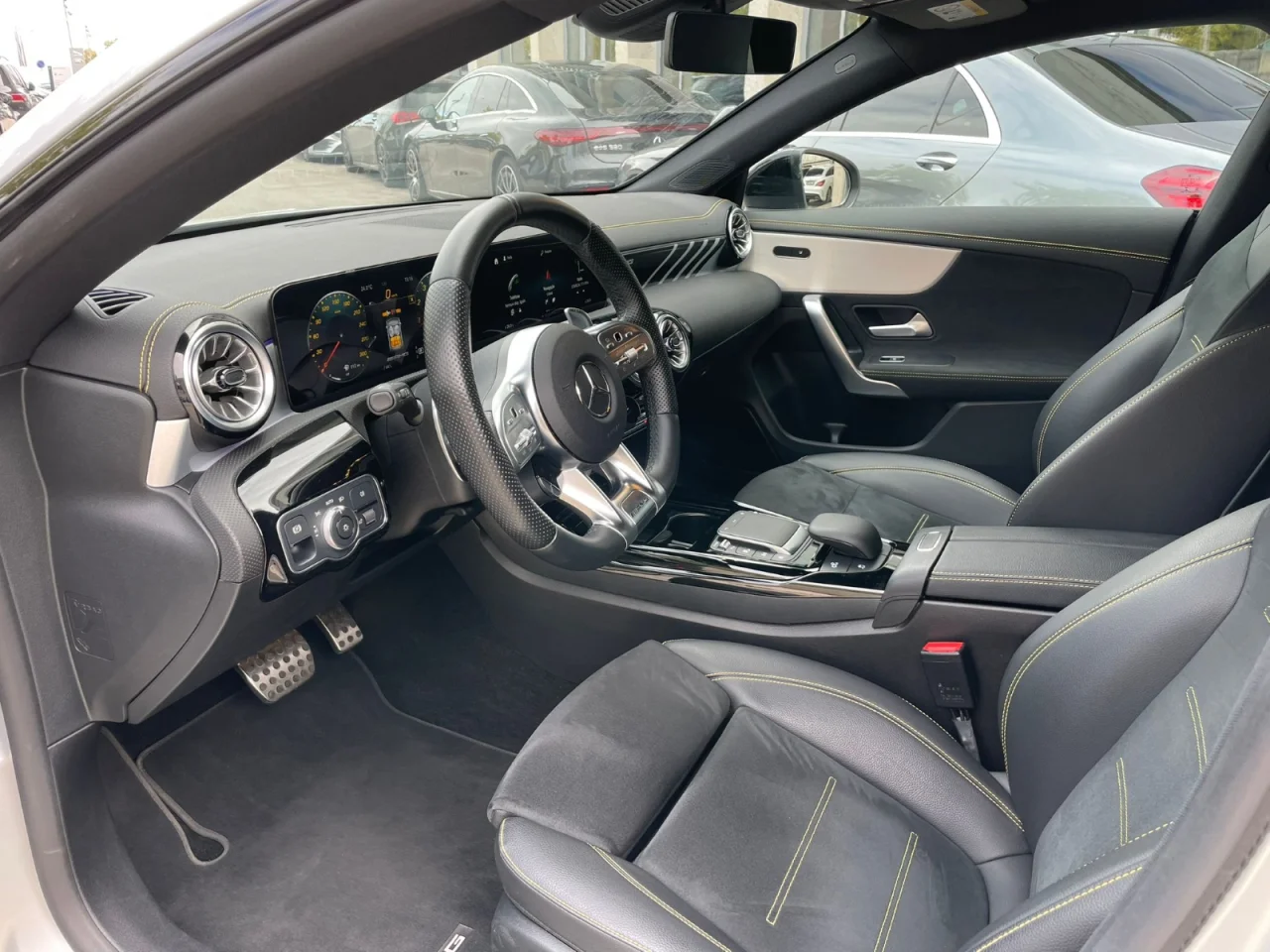 Mercedes Classe CLA 45 S Shooting Brake 4 Matic AMG 2