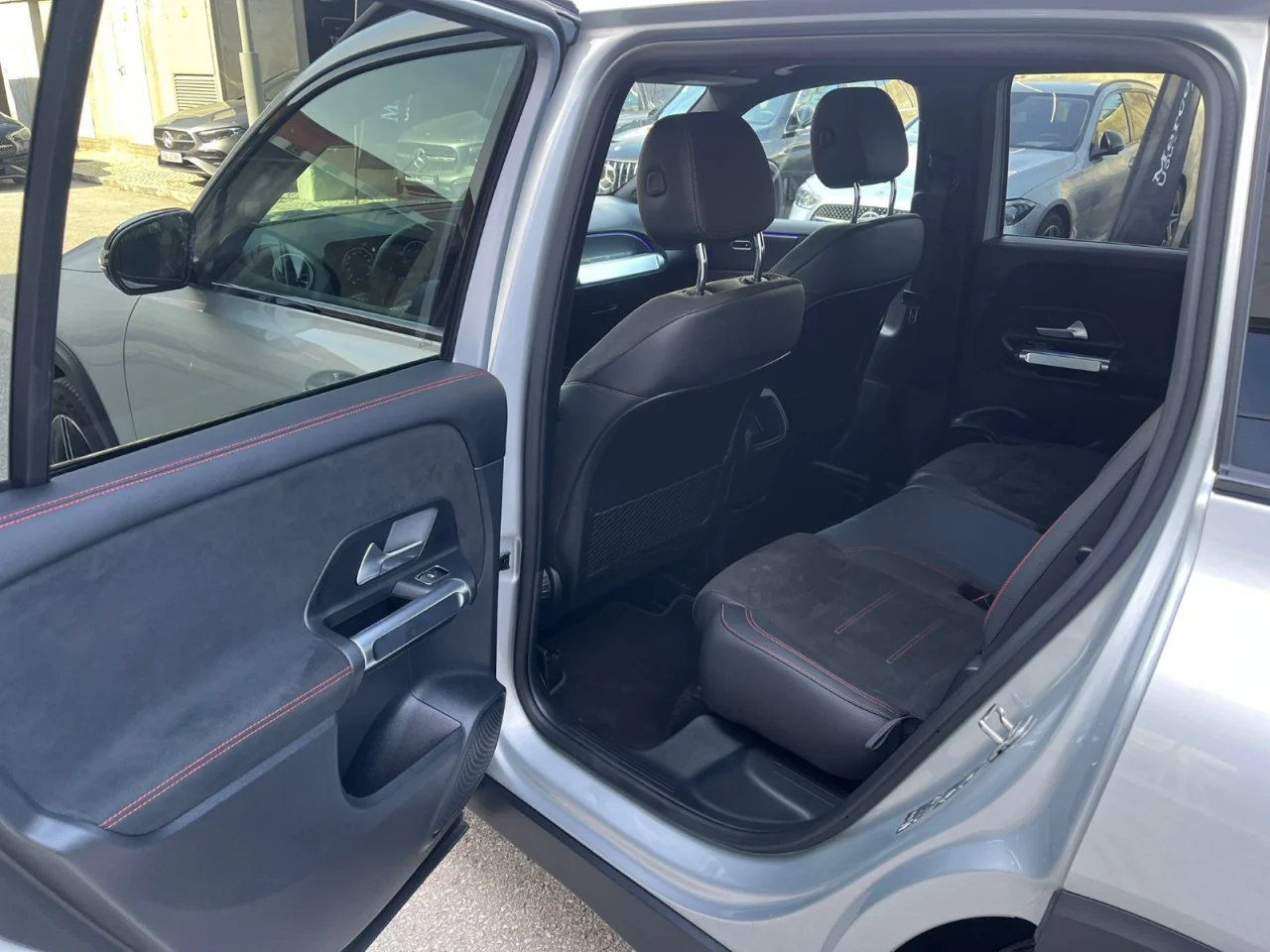 Mercedes Classe GLB 200d AMG Advanced Plus - 7 Lugares 4