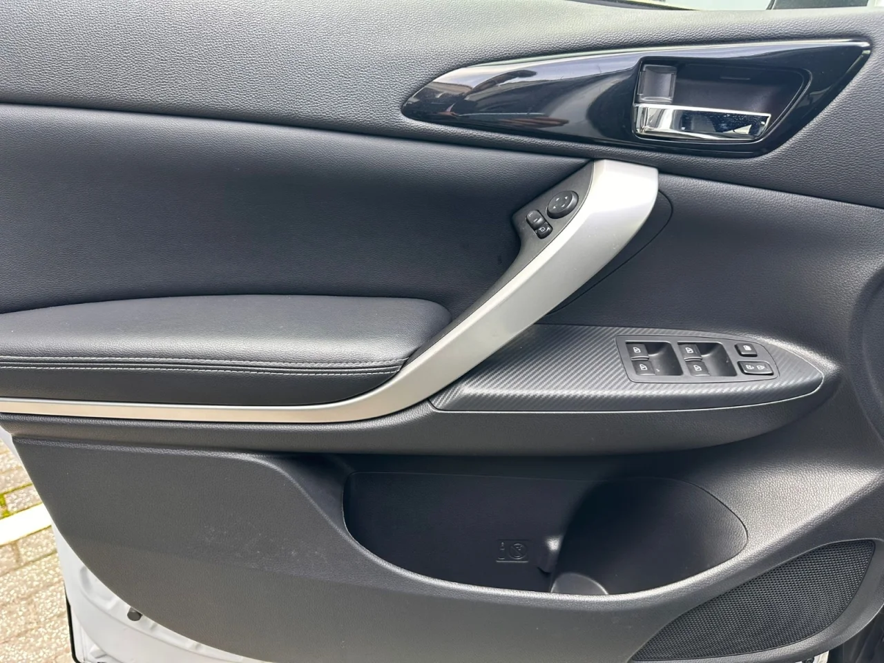 Mitsubishi Eclipse Cross 4