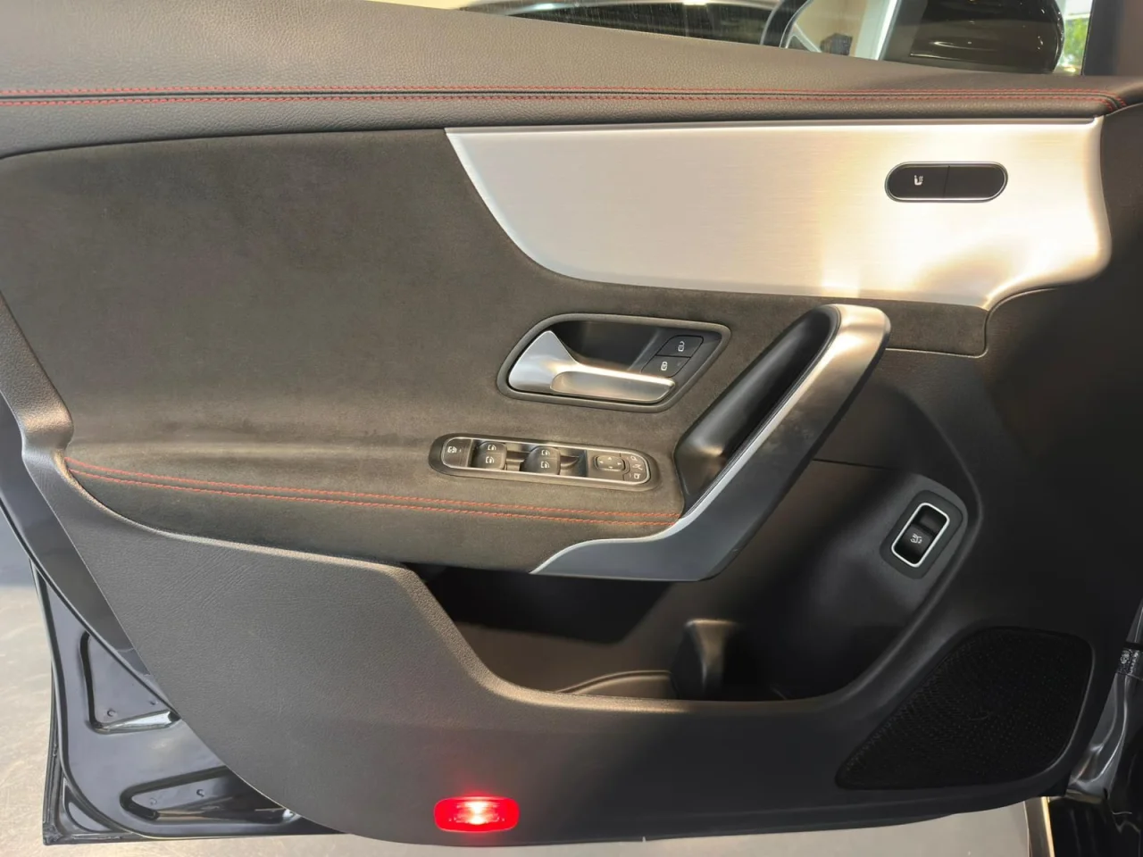 Mercedes Classe CLA 180d Shooting Brake AMG Premium 3