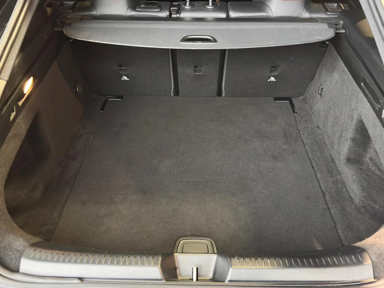 Mercedes Classe CLA 180d Shooting Brake AMG Premium 6