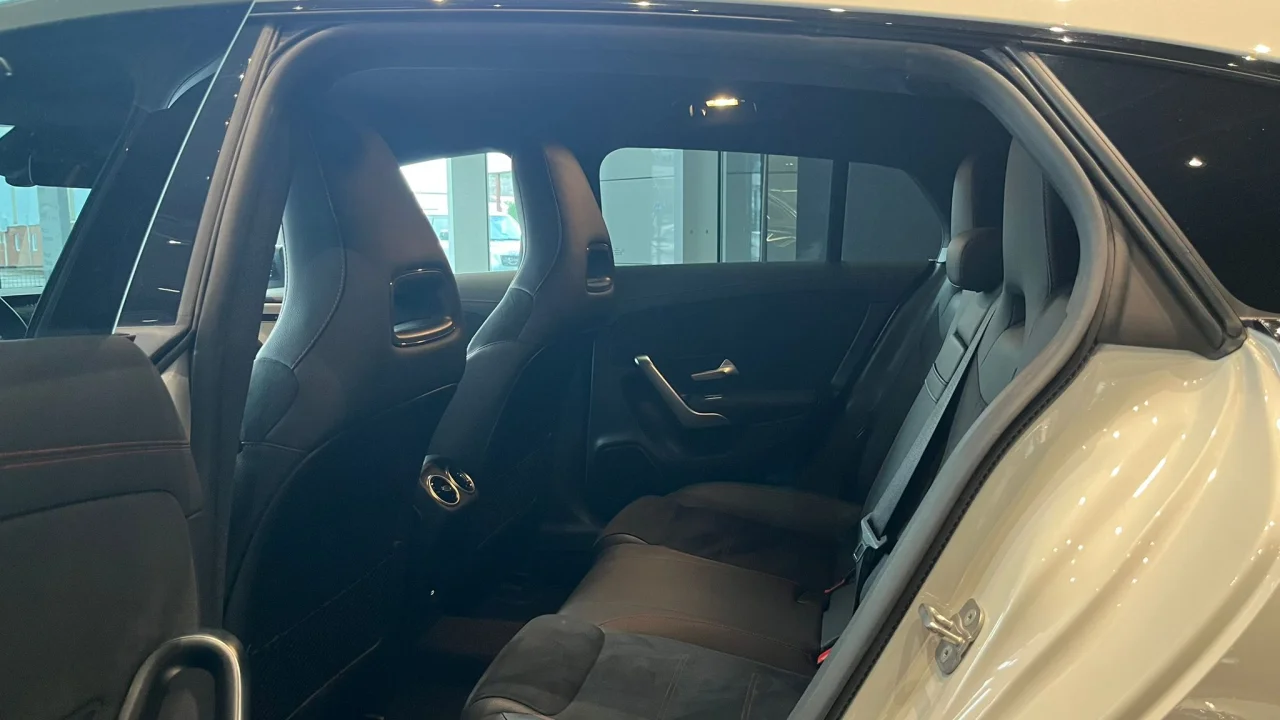 Mercedes Classe CLA 180d Shooting Brake AMG Advanced Plus 3