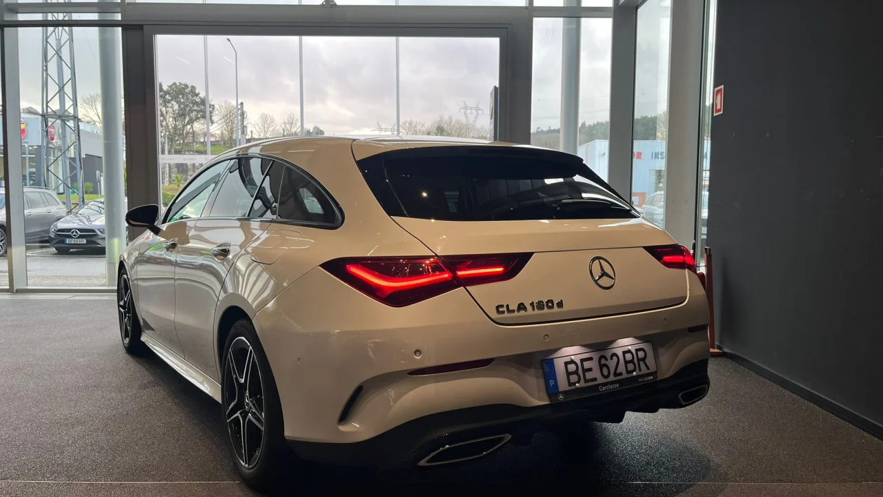 Mercedes Classe CLA 180d Shooting Brake AMG Advanced Plus 8