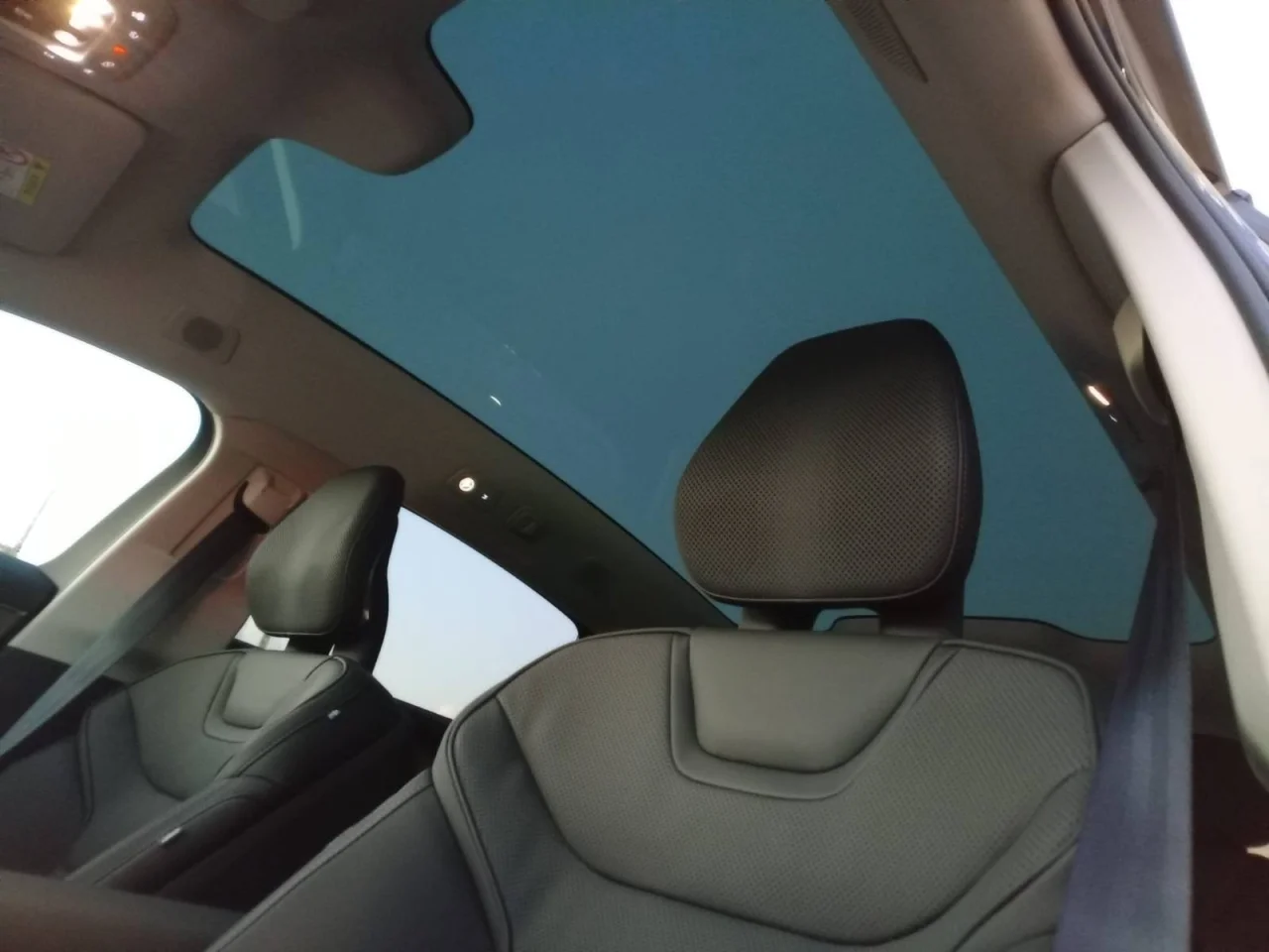 Volvo ES90 	Ultra Single Motor Extended Range RWD 333cv 3