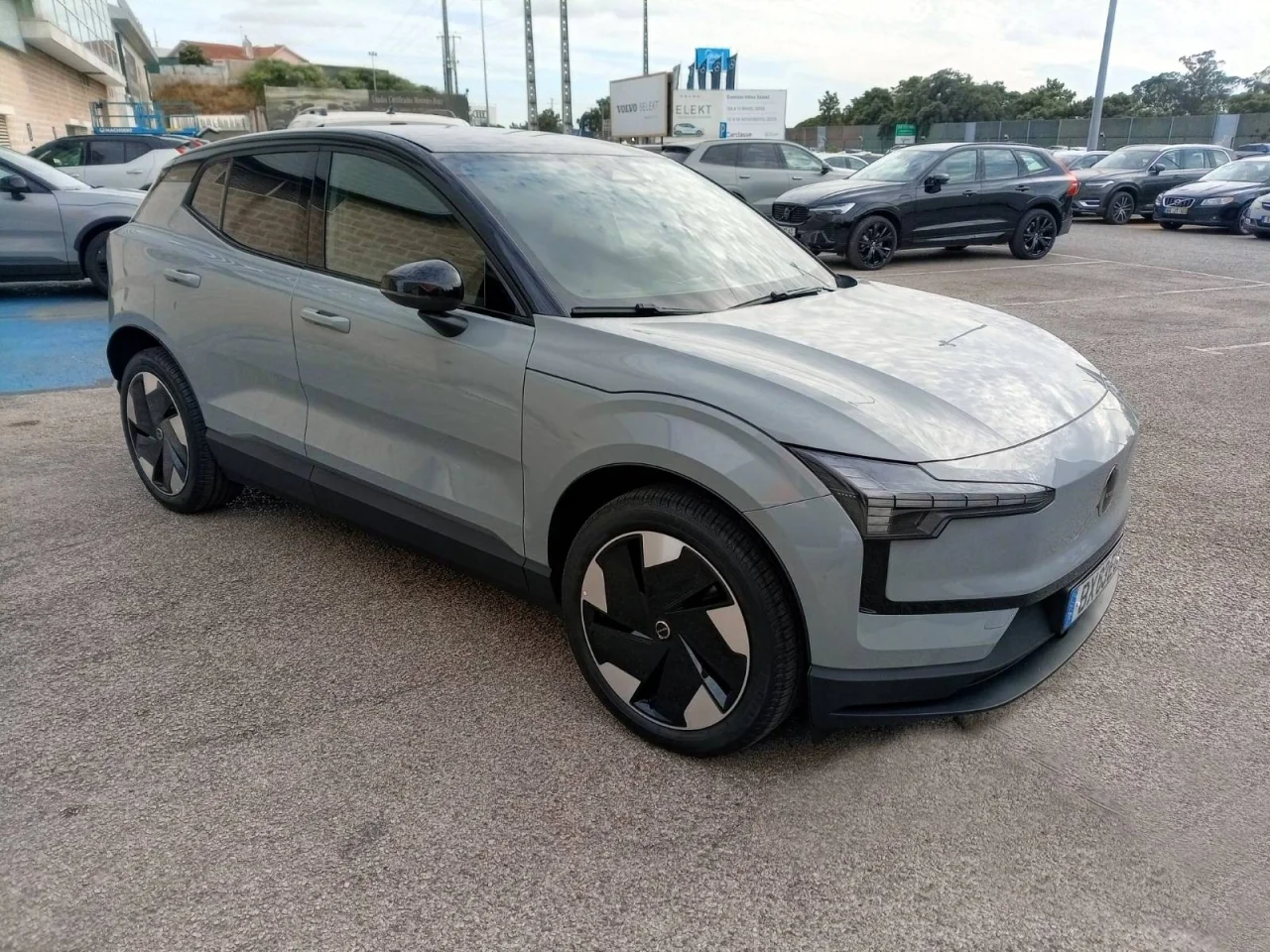 Volvo EX30 69 kWh Single Extended Range 272cv Plus 8