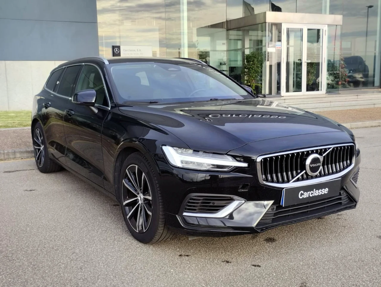 Volvo V60 T6 Core 355 Cv PHEV 12