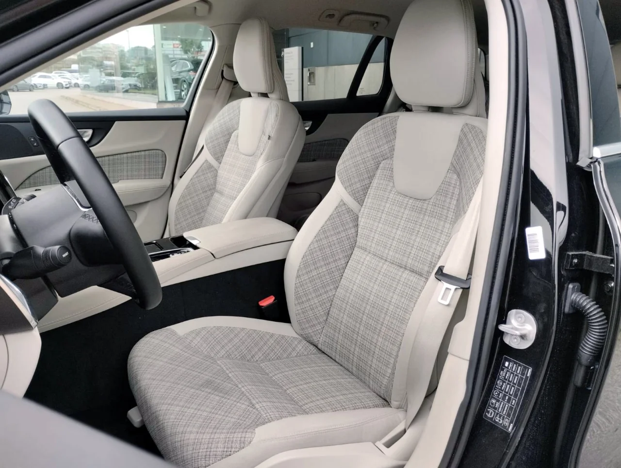 Volvo V60 T6  PHEV 350cv Core 3