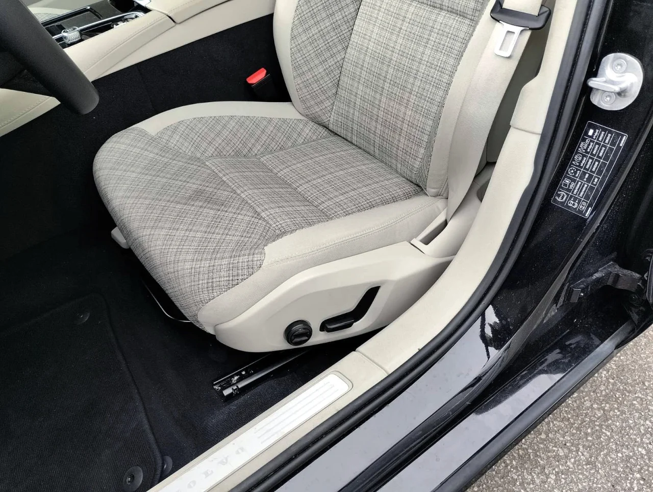 Volvo V60 T6  PHEV 350cv Core 4