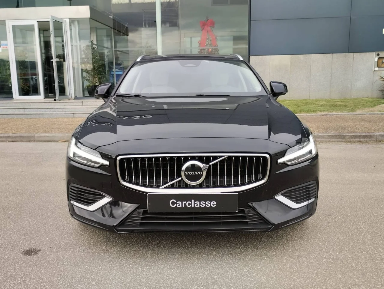 Volvo V60 T6  PHEV 350cv Core 11