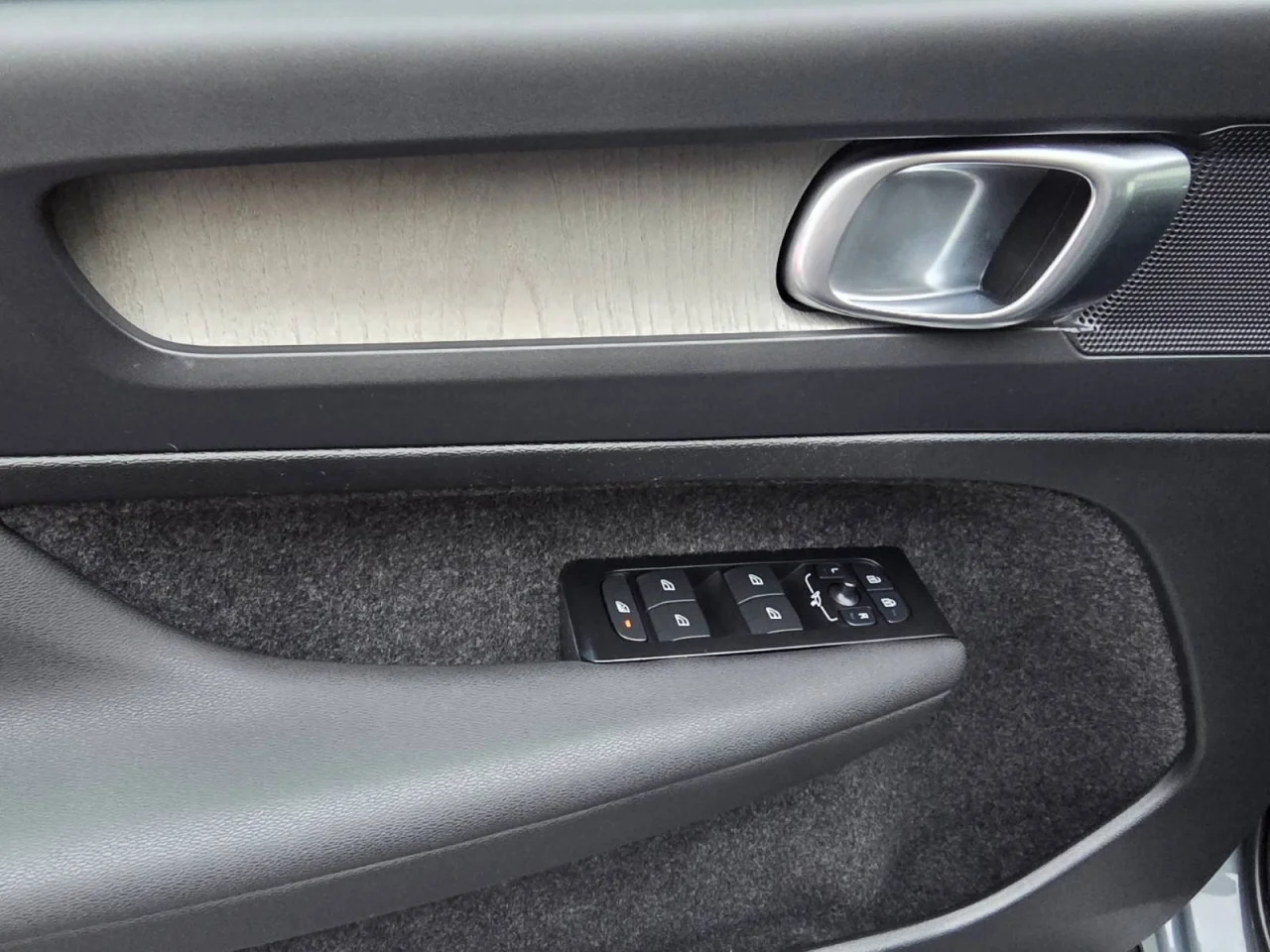 Volvo XC40 1.5 T5 PHEV Inscription Recharge 4