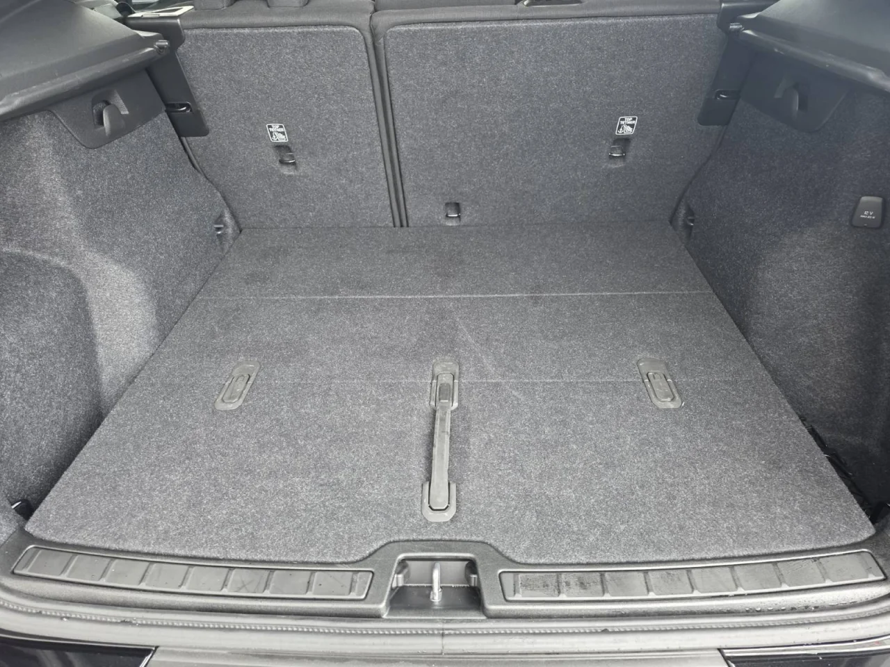 Volvo XC40 Essential Mhev 11