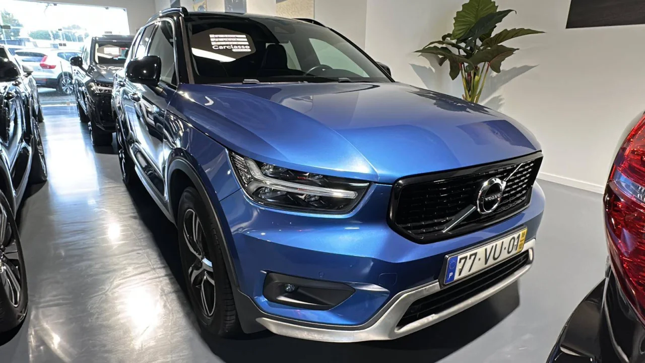 Volvo XC40 T4  R-Design 10