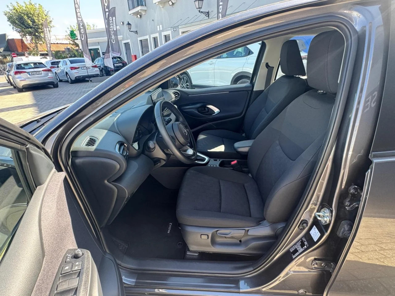 Mazda 2 1.5 L Hybrid VVT-i Agile 2