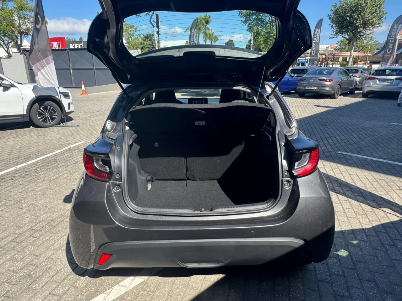 Mazda 2 1.5 L Hybrid VVT-i Agile 8