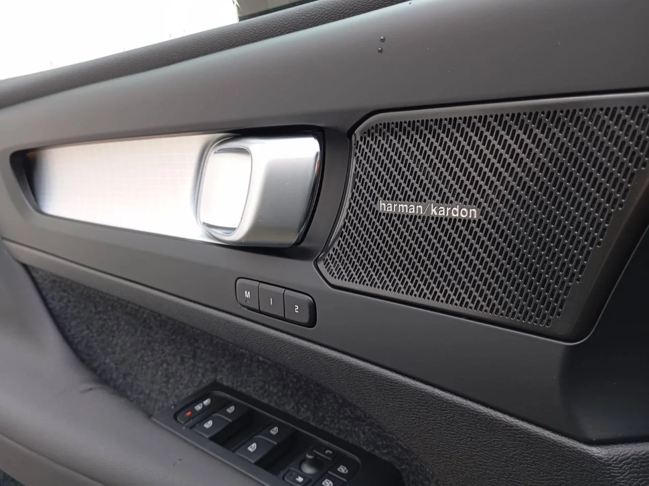 Volvo XC40 Black Edition 2