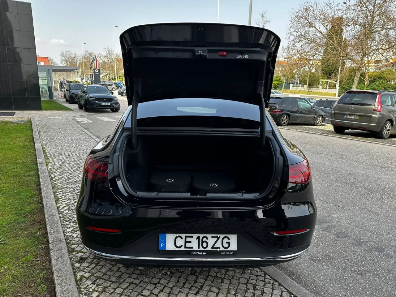 Mercedes Classe EQE 300 Eletric Art Limousine 6