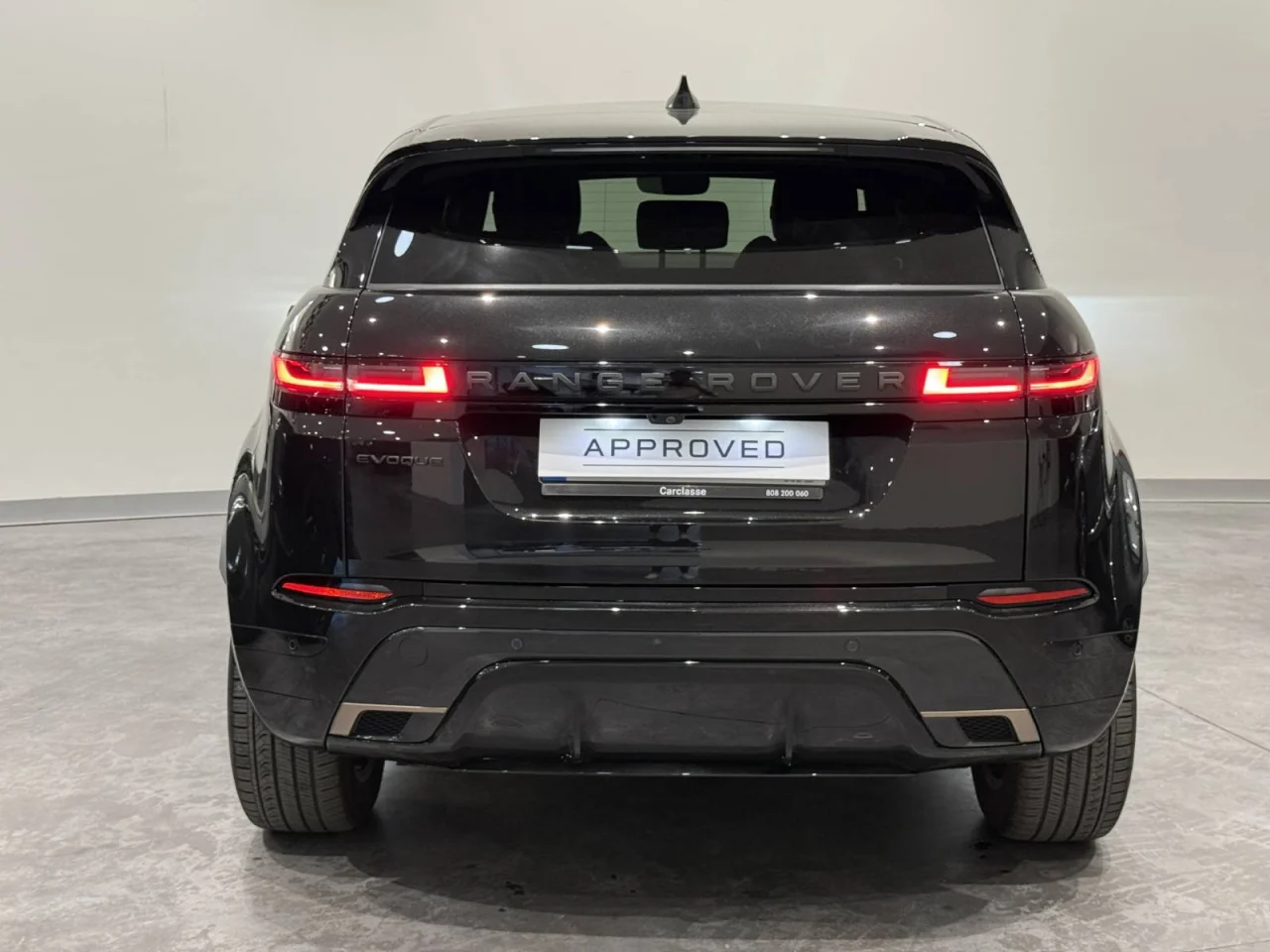 Land Rover Evoque P300e Dynamic SE 14