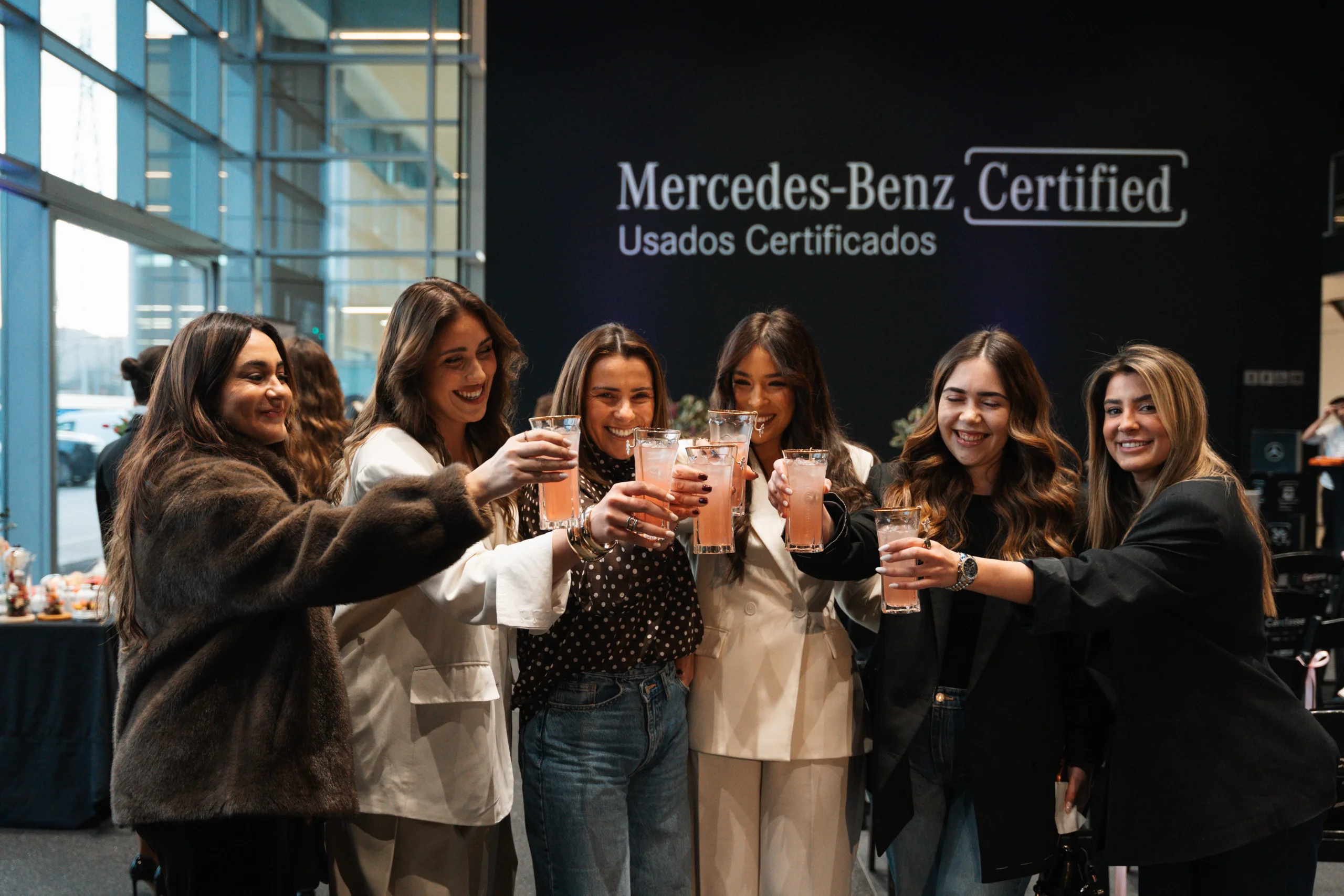 A Estrela. Para Elas.